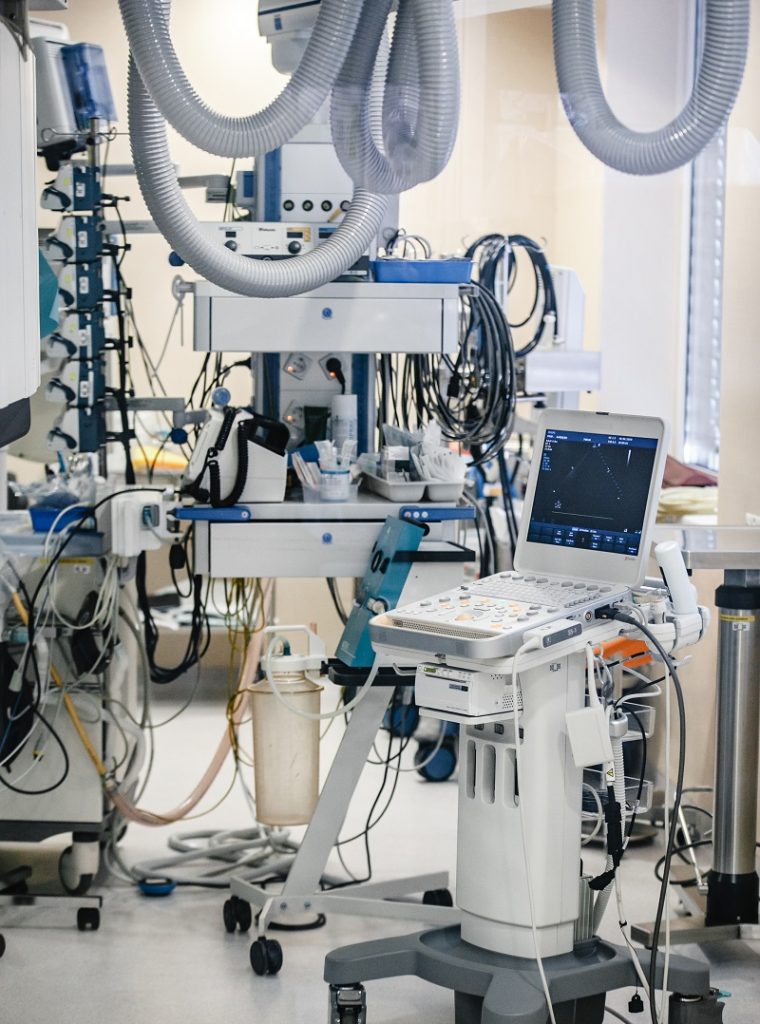 A vertical shot of the interior of an intensive care ward with different equipment